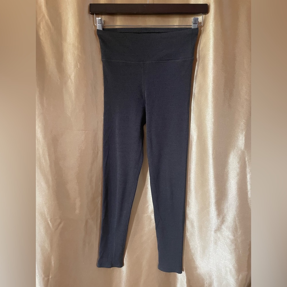 THREADS 4 THOUGHT LEGGINGS